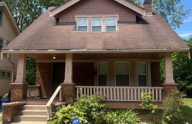 Section 8 Accepted! Spacious Newly Renovated 3- Bedroom Home photos photos