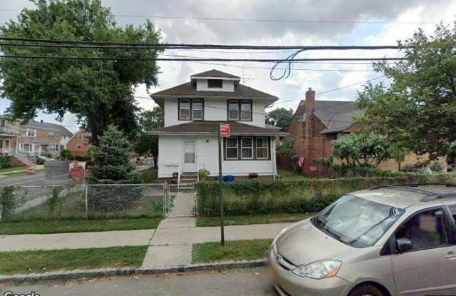 195-22 42 Avenue - 195-22 42nd Avenue, Queens, NY 11358
