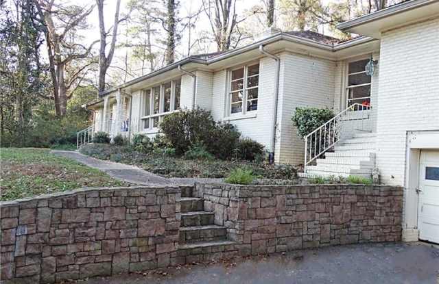 1191 W Wesley Road NW Gallery 3