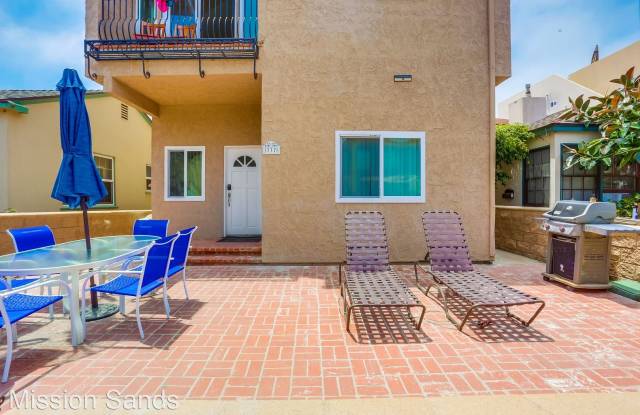 737 Jamaica Ct # 1 Gallery 2