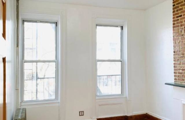 525 Gates Avenue Gallery 3