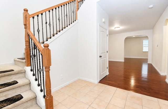 17178 Northwest Gables Creek Lane Gallery 2