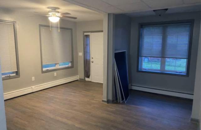 413 Stephenson St photos photos 413 Stephenson St photos photos