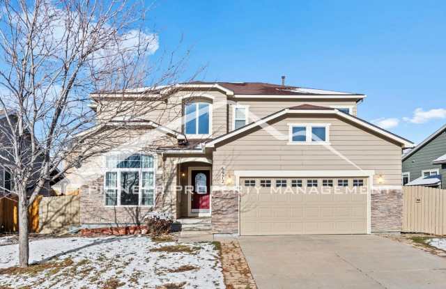 Serene Ridgeview at Stetson Hills neighborhood 6 bedroom, 3.5 bathroom, 2 car garage and AC photos photos