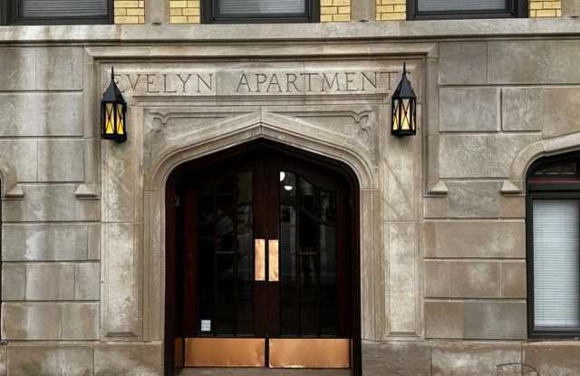The Evelyn Gallery 2
