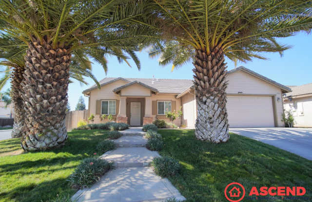 Wonderful Home Close to Golf Course! - 11503 Pacific Shores Drive, Bakersfield, CA 93312
