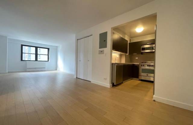 222 East 39th Street - 222 East 39th Street, New York City, NY 10016 222 East 39th Street - 222 East 39th Street, New York City, NY 10016