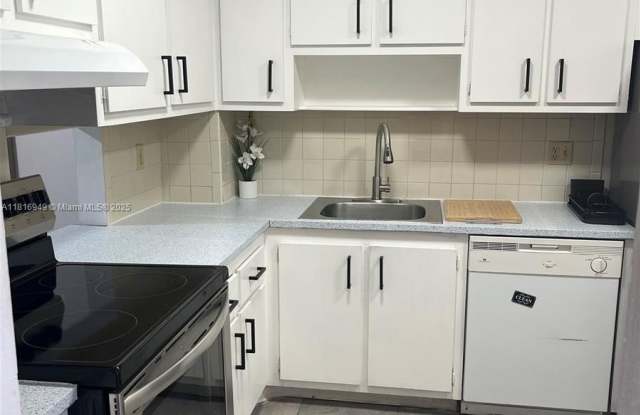 200 Ashbury Rd photos photos