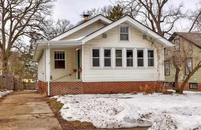 1242 47th Street - 1242 47th Street, Des Moines, IA 50311 1242 47th Street - 1242 47th Street, Des Moines, IA 50311