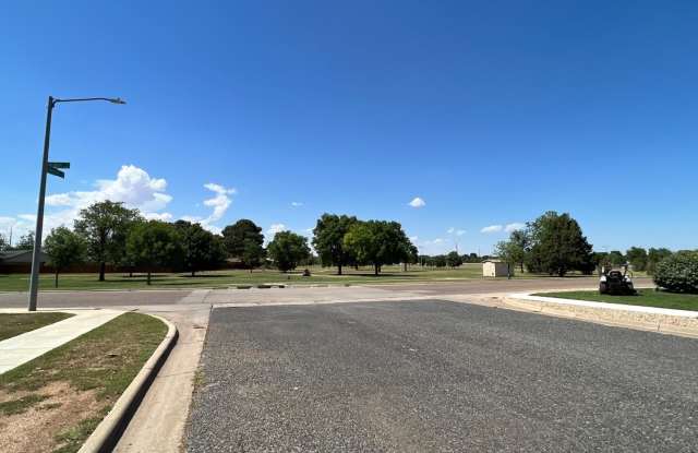 7702 Knoxville Drive Gallery 3