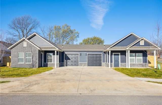 814 Valley Oaks  LN photos photos