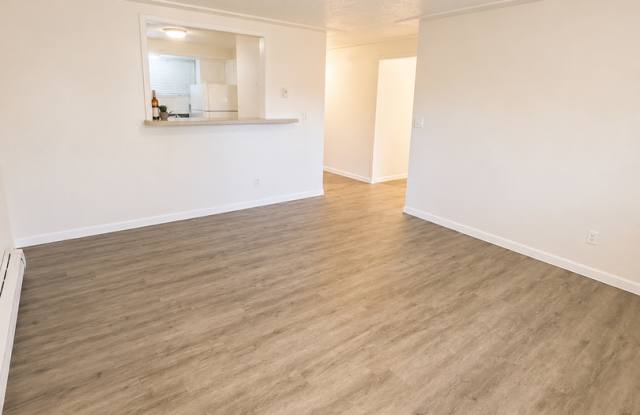 2BR/2BA across from EWU! Gallery 2