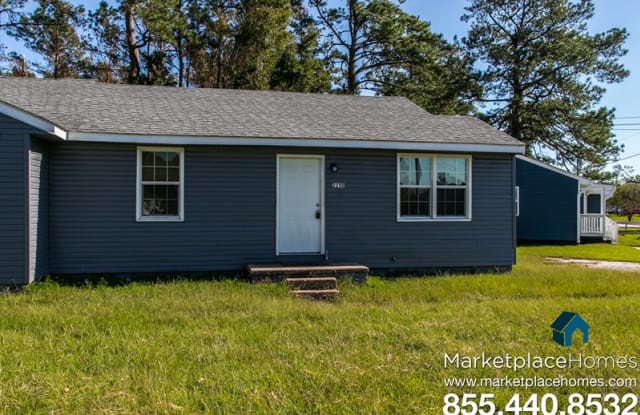 2250 Onslow Dr - 2250 Onslow Dr, Jacksonville, NC 28540