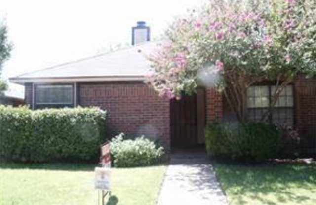 553 PARKWAY - 553 Parkway Blvd, Coppell, TX 75019