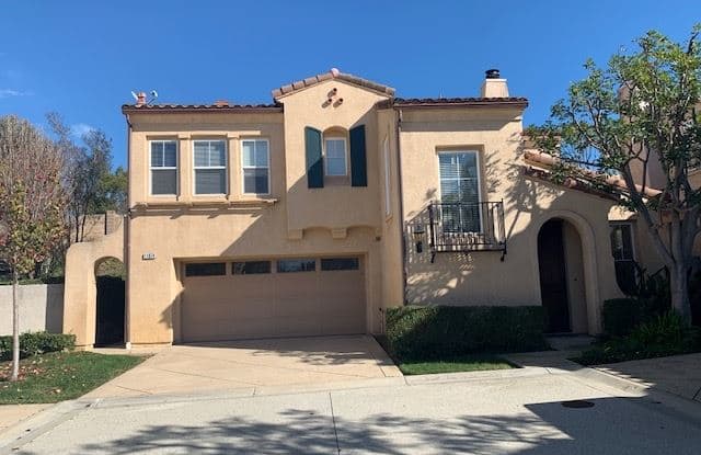 11874 Emilio Ct - 11874 Emilio Court, Moorpark, CA 93021