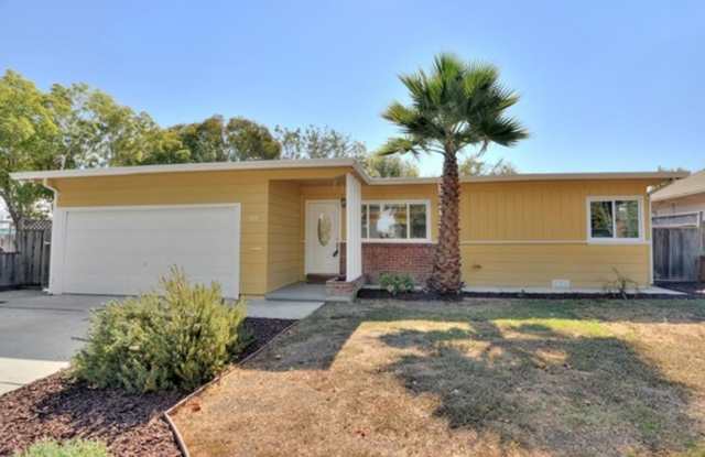 Excellent 3 Bedroom 2 Bath Home photos photos