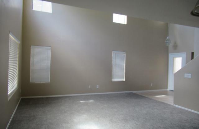 Nice 4 Bedroom / 3 Bath Home in Pecan Creek! Gallery 4