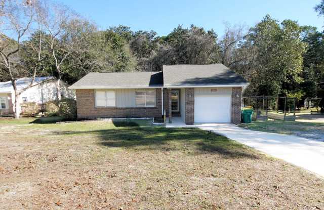 Central Niceville Location photos photos