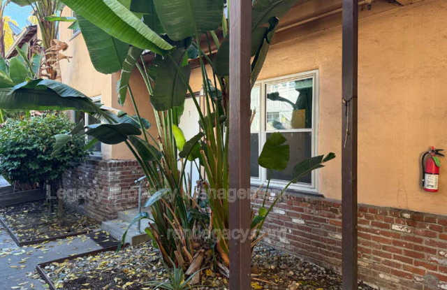 1715 H St - 1715 H Street, Sacramento, CA 95811