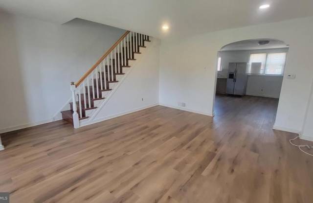 2129 LONGSHORE AVENUE photos photos