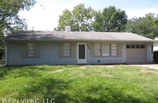 11220  Booth Ave - 11220 Booth Avenue, Kansas City, MO 64134