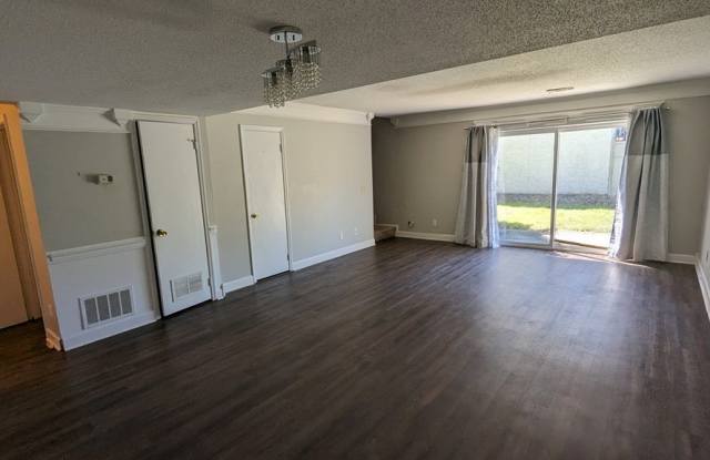 901-16B Olmstead Drive Gallery 2
