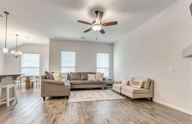 2323 Arcady Avenue Gallery 4
