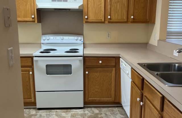 Spacious 3-bedroom, 2-bathroom in Crowfield Plantation Gallery 4