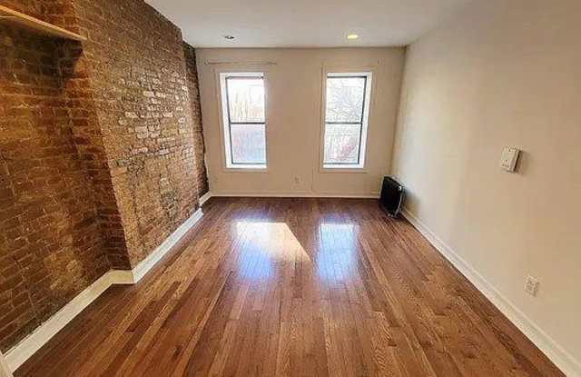 272 West 117th Street photos photos