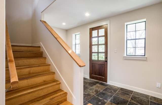 9011 Groveland Drive Gallery 3