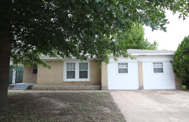 2309 Mccutcheon Ln - 2309 Mc Cutcheon Lane, Dallas, TX 75227