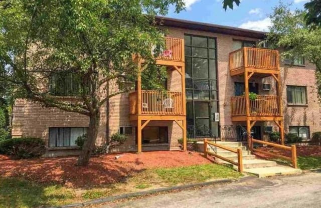 1-3 Lancelot Court - 1 Lancelot Ct, Rockingham County, NH 03079