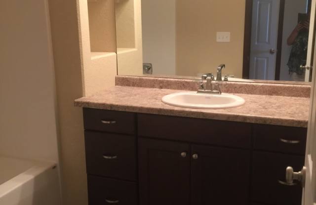 4108 B photos photos