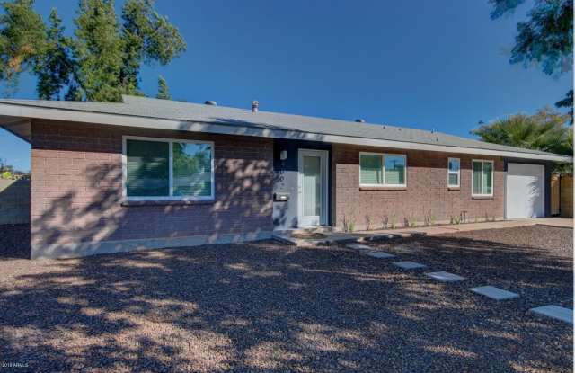 4002 E DEVONSHIRE Avenue - 4002 East Devonshire Avenue, Phoenix, AZ 85018
