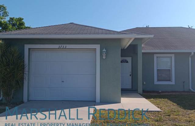 3 Bedroom 2 Bath With Garage Duplex in Cape Coral, FL! photos photos