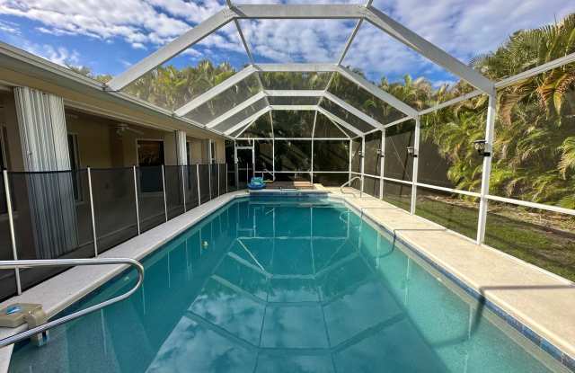 Spacious & Charming Pool Home On City Water - 3 Beds, 2 Baths - 300 Southwest 24th Place, Cape Coral, FL 33991
