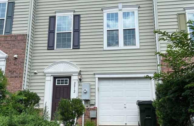 Stylish 3-Level Townhome with Garage in Riverwood photos photos Stylish 3-Level Townhome with Garage in Riverwood photos photos