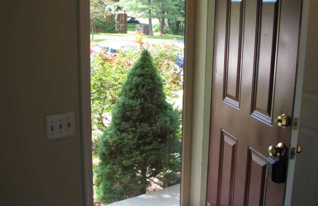 43836 LABURNUM SQ Gallery 3