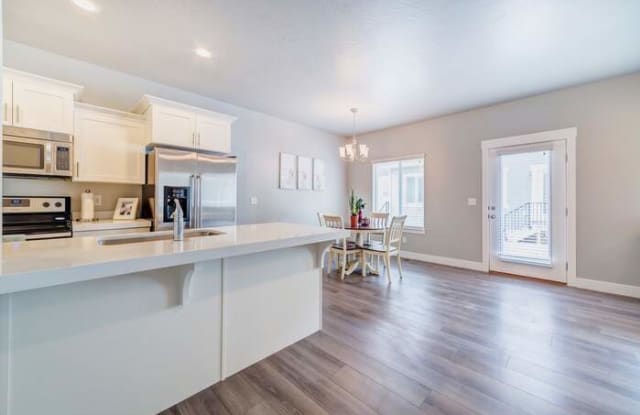 7567 North Cottage Lane Gallery 4