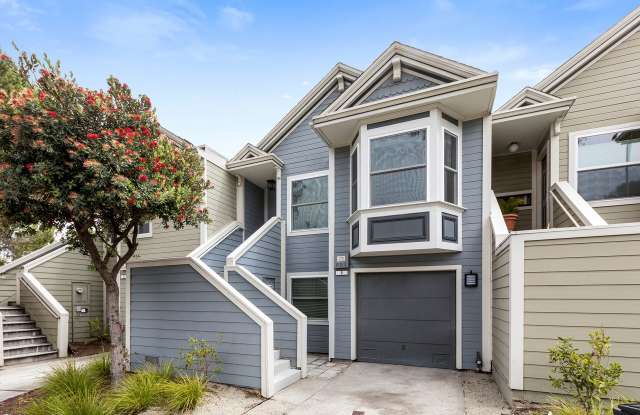 Potrero Hill: House-like Townhome in Parkview Heights w/ 2 Decks, Views, Loft, Designer Finishes  2 Car Parking - 9 Caire Terrace, San Francisco, CA 94107
