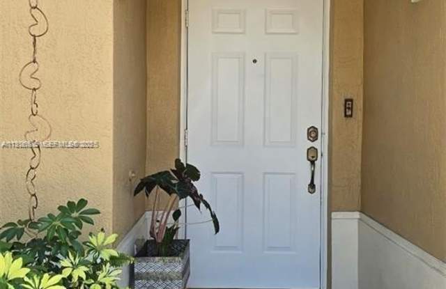 12842 SW 31st St photos photos