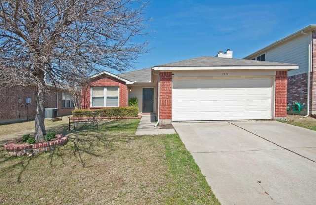 1571 Thornhill Lane - 1571 Thornhill Lane, Little Elm, TX 75068