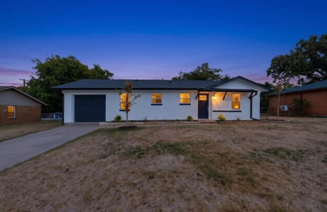 403 Glenn Drive Gallery 2