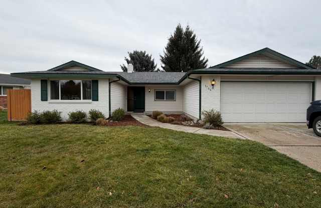 Beautiful 4 bed 2 bath home in Boise just off E Bergeson St photos photos Beautiful 4 bed 2 bath home in Boise just off E Bergeson St photos photos