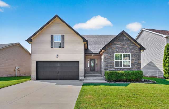 Pet Friendly Three Bedroom with Bonus! Gallery 1