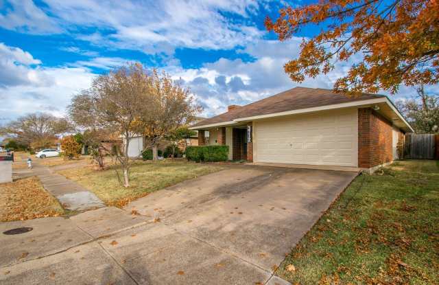 3712 Roussillon Drive Gallery 2