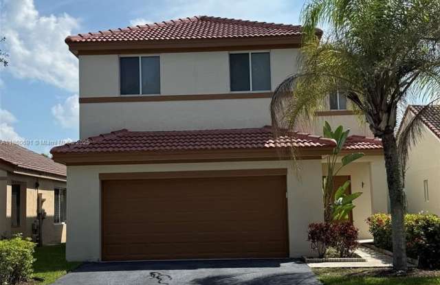 1421 Presidio Dr photos photos