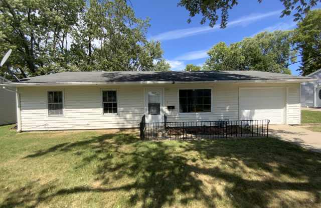 917 Knollcrest Dr photos photos