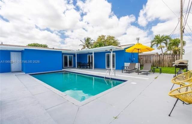 7831 Hope St photos photos