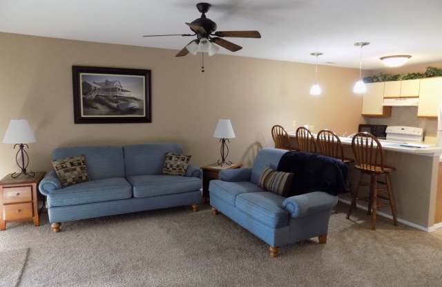 1016 Indian Pointe Gallery 2